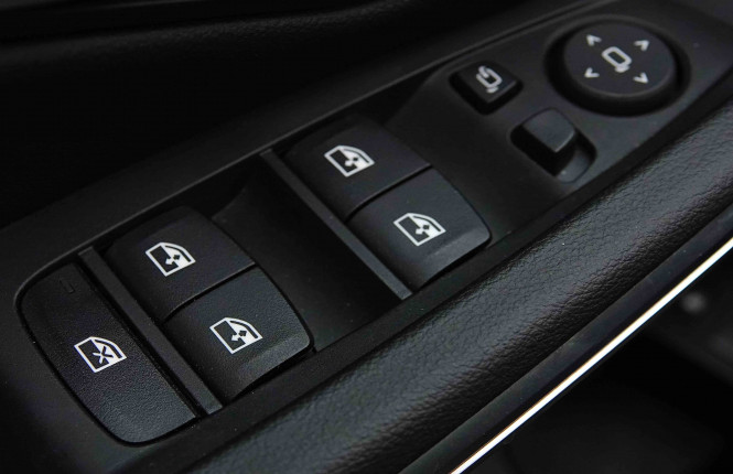 BMW_BMW_3_2654396_23.jpg