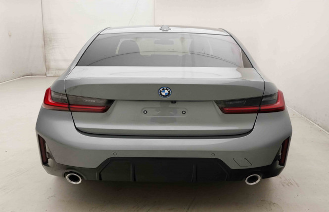 BMW_BMW_3_2654398_31.jpg