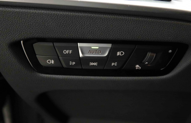 BMW_BMW_3_2654399_21.jpg