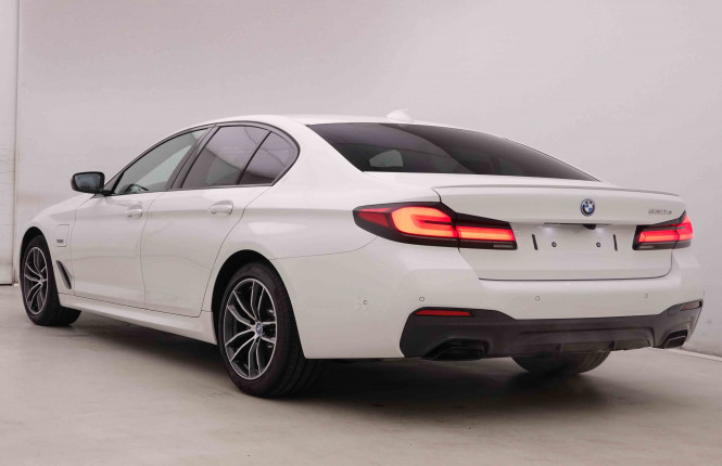 BMW_BMW_5_2548392_36.jpg