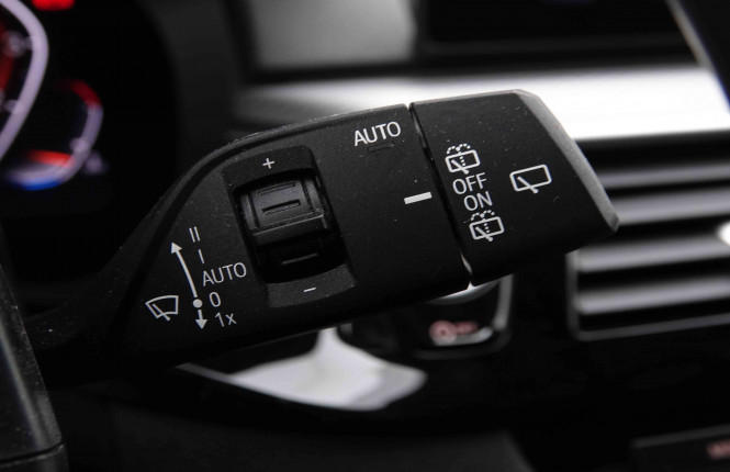 BMW_BMW_5_2550126_19.jpg BMW_BMW_5_2550126_19.jpg