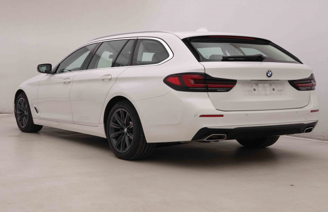 BMW_BMW_5_2550296_32.jpg