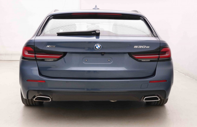 BMW_BMW_5_2550305_30.jpg BMW_BMW_5_2550305_30.jpg