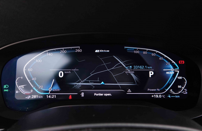 BMW_BMW_5_2550683_17.jpg BMW_BMW_5_2550683_17.jpg