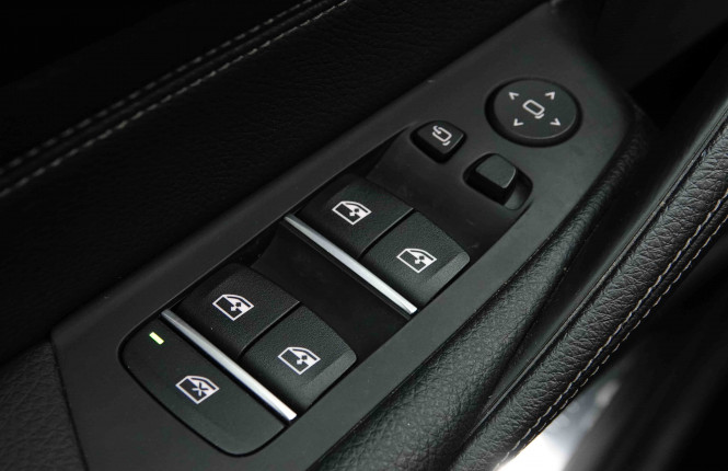 BMW_BMW_5_2653591_25.jpg