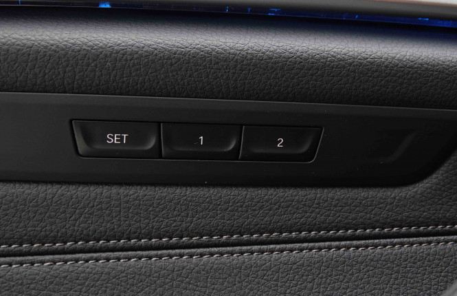 BMW_BMW_5_2653591_26.jpg
