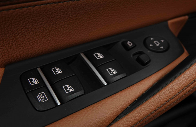 BMW_BMW_5_2654241_25.jpg
