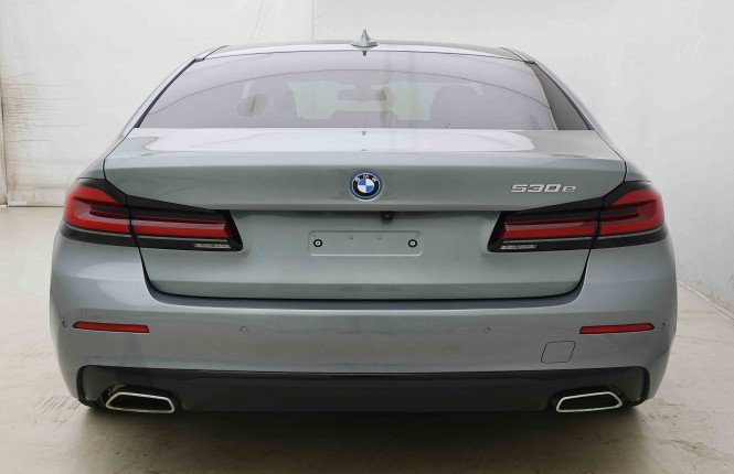 BMW_BMW_5_2654565_31.jpg