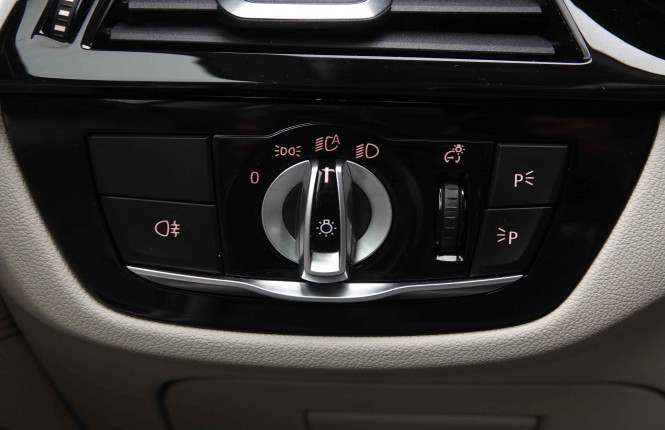 BMW_BMW_6_2550493_10.jpg