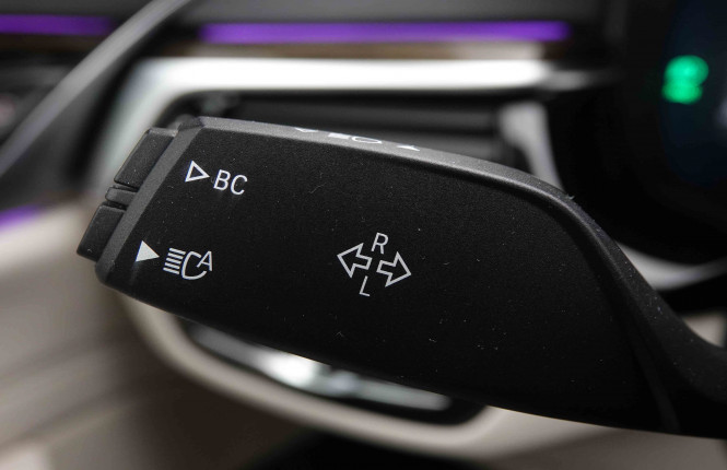 BMW_BMW_6_2550493_20.jpg