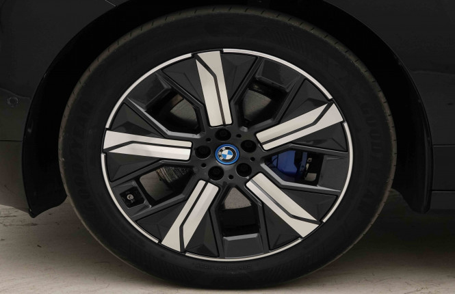 BMW_BMW_IX_2654584_26.jpg