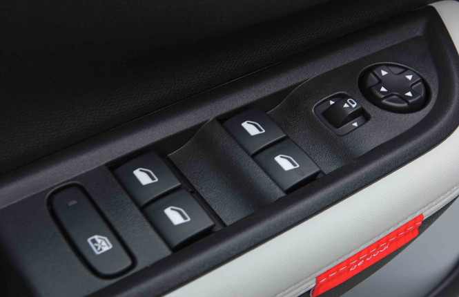 CITROEN_CITROEN_C3AIRCROSS_2654878_17.jpg
