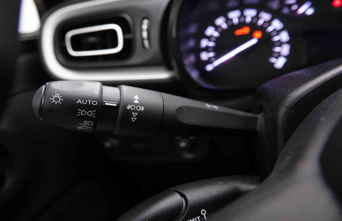 CITROEN_CITROEN_C3_2550400_14.jpg CITROEN_CITROEN_C3_2550400_14.jpg