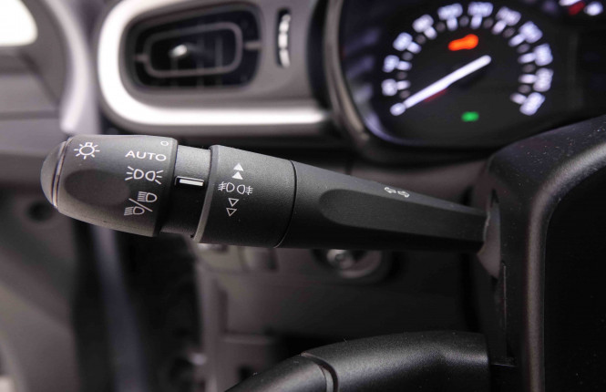 CITROEN_CITROEN_C3_2550872_15.jpg CITROEN_CITROEN_C3_2550872_15.jpg