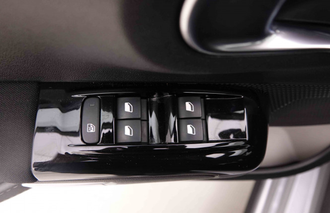 CITROEN_CITROEN_C3_2550872_18.jpg CITROEN_CITROEN_C3_2550872_18.jpg