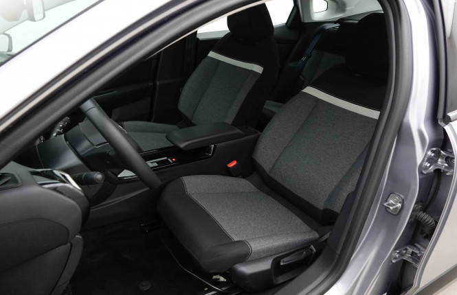 CITROEN_CITROEN_C4 X_2652645_6.jpg