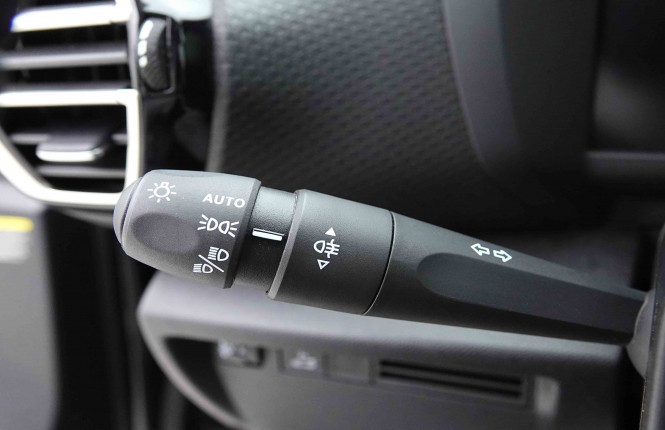 CITROEN_CITROEN_C4 X_2653783_13.jpg