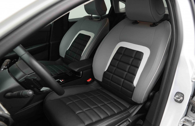 CITROEN_CITROEN_C4 X_2653786_6.jpg
