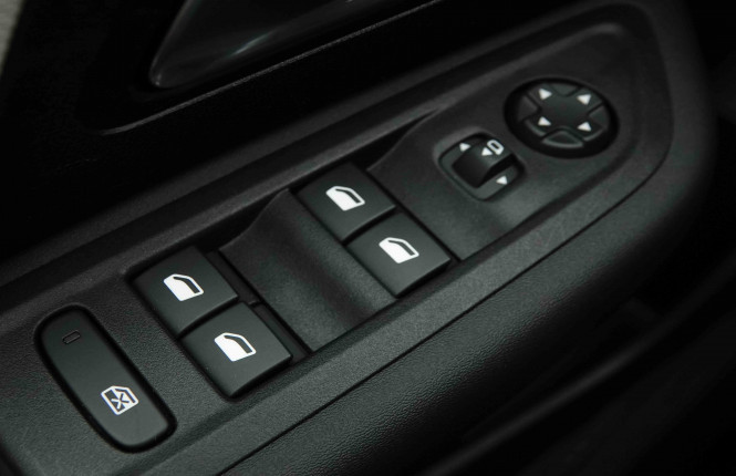 CITROEN_CITROEN_C4 X_2654286_20.jpg