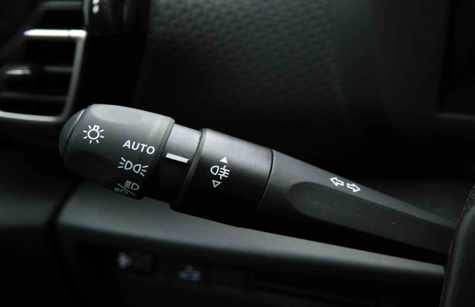 CITROEN_CITROEN_C4 X_2654287_15.jpg CITROEN_CITROEN_C4 X_2654287_15.jpg