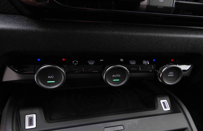 CITROEN_CITROEN_C4_2547347_14.jpg