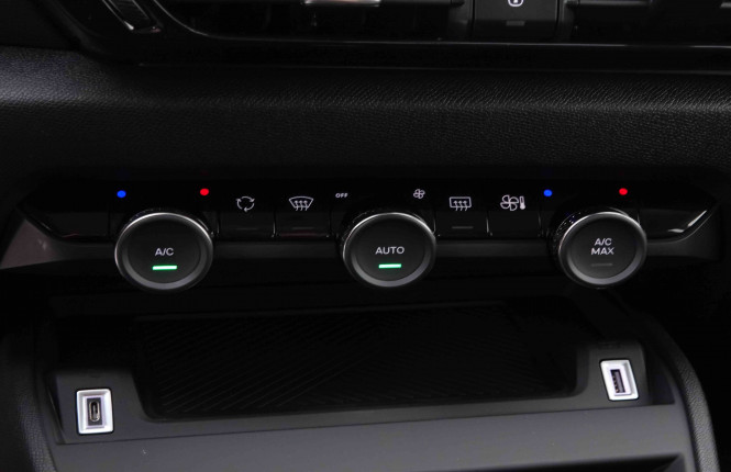 CITROEN_CITROEN_C4_2547350_14.jpg