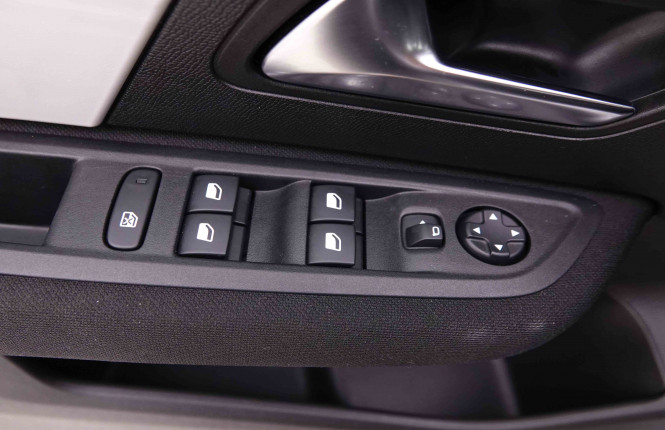 CITROEN_CITROEN_C4_2549339_15.jpg
