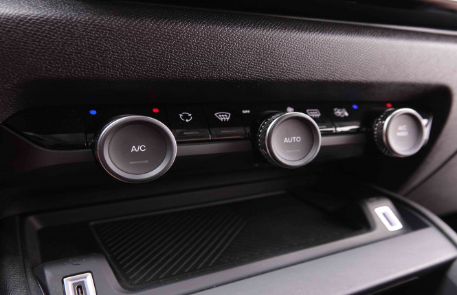 CITROEN_CITROEN_C4_2549342_13.jpg