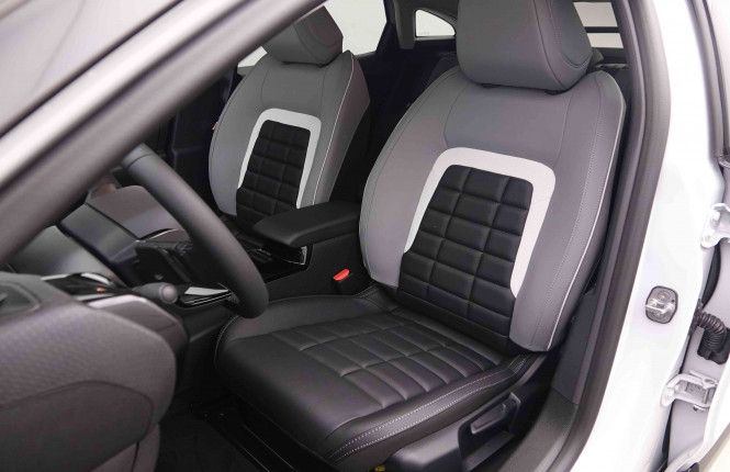 CITROEN_CITROEN_C4_2549646_6.jpg