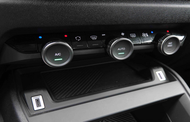 CITROEN_CITROEN_C4_2550081_16.jpg