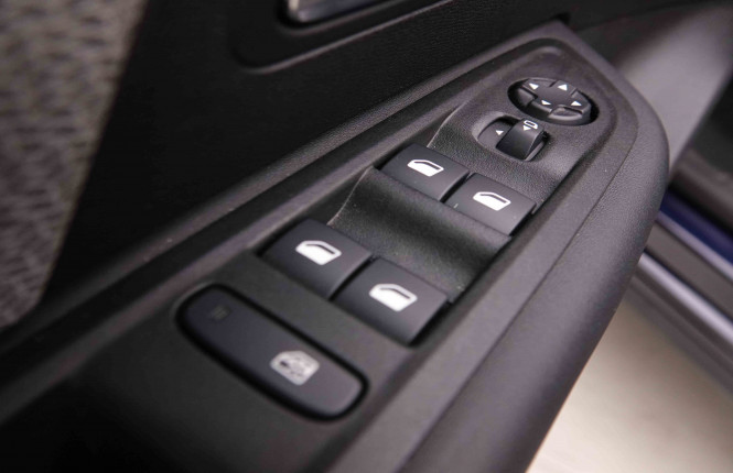 CITROEN_CITROEN_C4_2550081_22.jpg