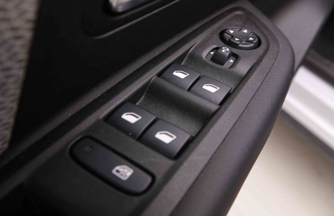 CITROEN_CITROEN_C4_2550083_21.jpg