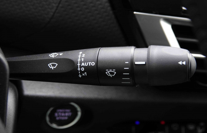 CITROEN_CITROEN_C4_2550948_16.jpg CITROEN_CITROEN_C4_2550948_16.jpg