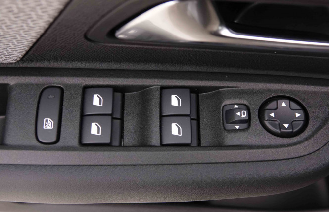 CITROEN_CITROEN_C4_2550949_20.jpg CITROEN_CITROEN_C4_2550949_20.jpg