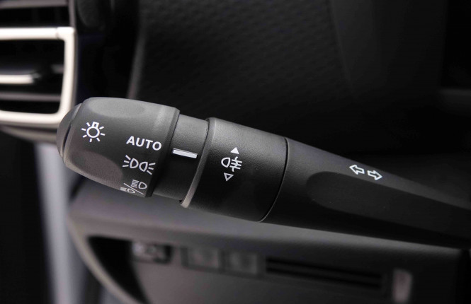 CITROEN_CITROEN_C4_2551769_14.jpg CITROEN_CITROEN_C4_2551769_14.jpg