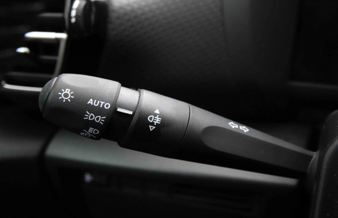 CITROEN_CITROEN_C4_2652566_46.jpg CITROEN_CITROEN_C4_2652566_46.jpg