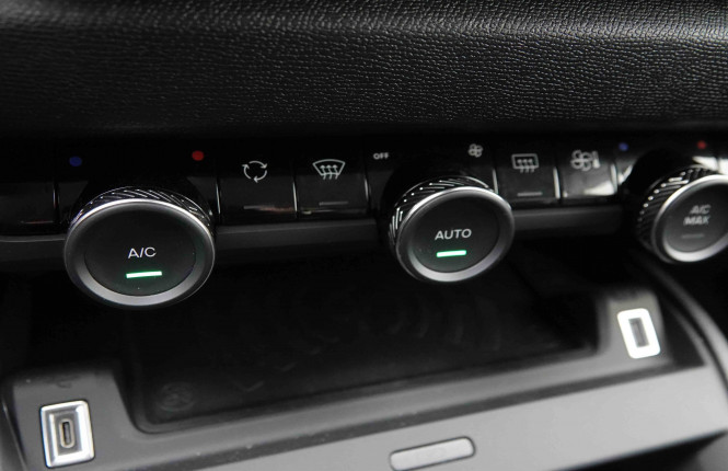 CITROEN_CITROEN_C4_2652569_97.jpg CITROEN_CITROEN_C4_2652569_97.jpg