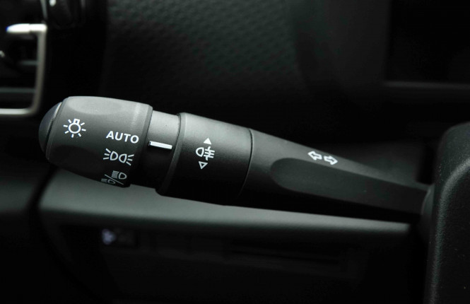 CITROEN_CITROEN_C4_2654236_16.jpg