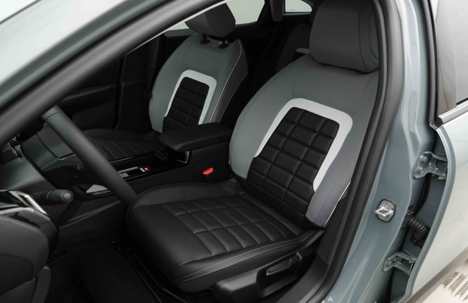 CITROEN_CITROEN_C4_2654236_6.jpg