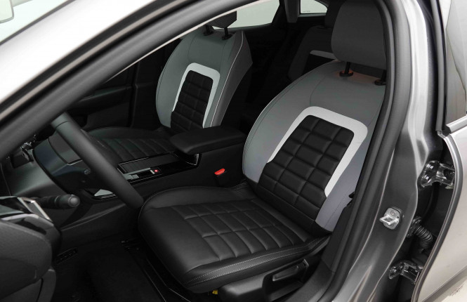 CITROEN_CITROEN_C4_2654240_6.jpg
