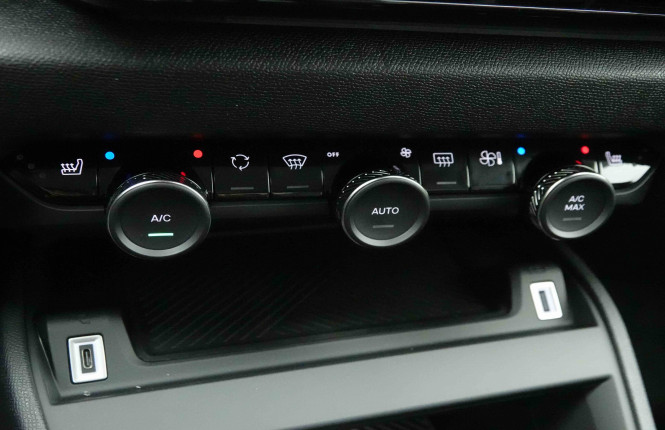 CITROEN_CITROEN_C4_2654242_14.jpg