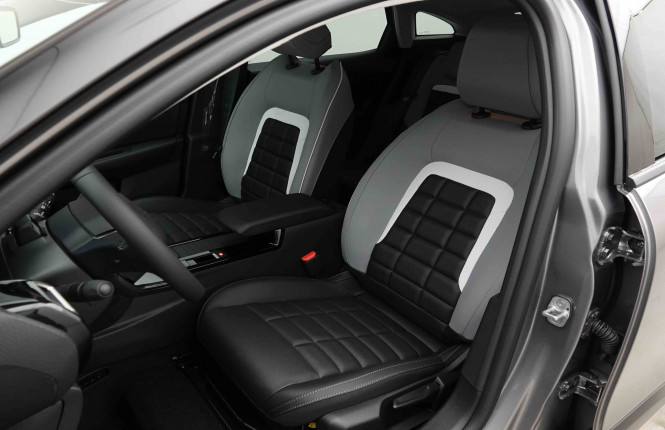 CITROEN_CITROEN_C4_2654470_6.jpg