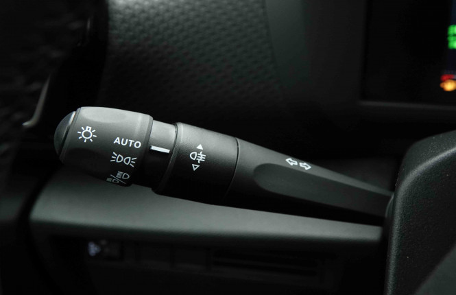CITROEN_CITROEN_C4_2654472_15.jpg CITROEN_CITROEN_C4_2654472_15.jpg