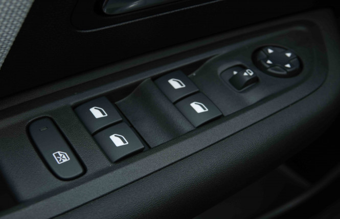 CITROEN_CITROEN_C4_2654660_19.jpg