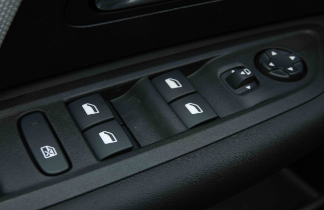 CITROEN_CITROEN_C4_2654664_19.jpg