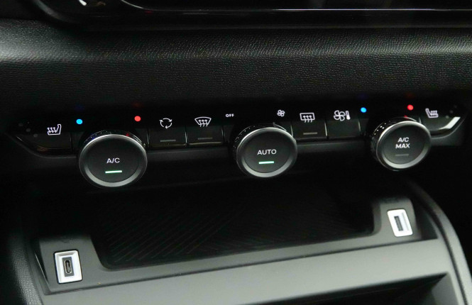 CITROEN_CITROEN_C4_2654665_13.jpg