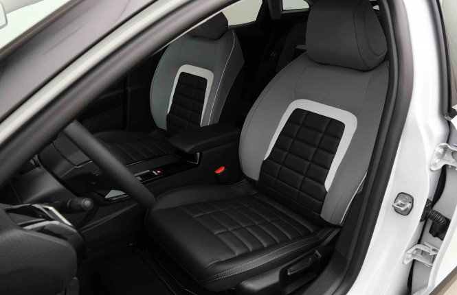 CITROEN_CITROEN_C4_2654665_6.jpg
