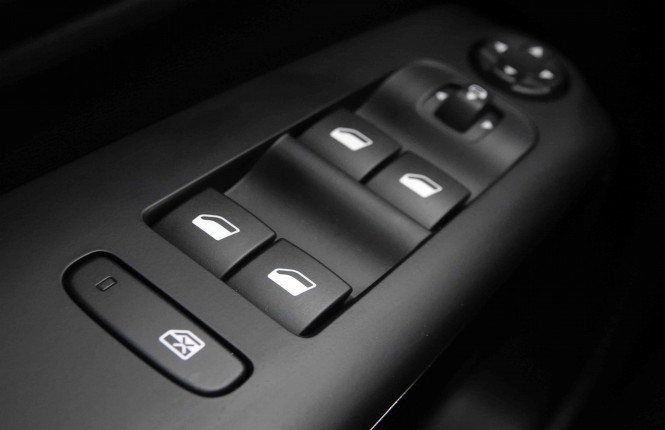 CITROEN_CITROEN_C5AIRCROS_2652579_21.jpg CITROEN_CITROEN_C5AIRCROS_2652579_21.jpg