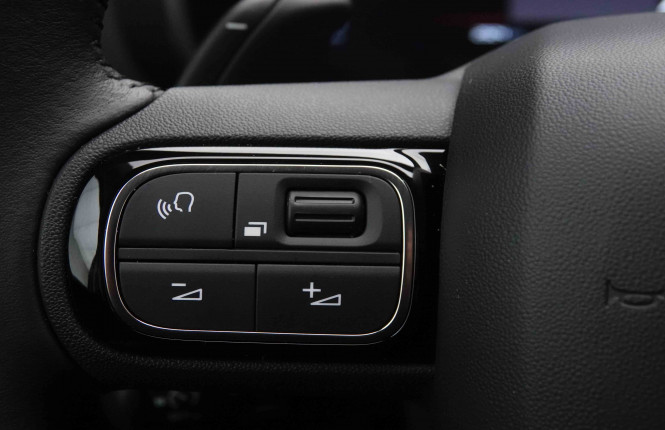 CITROEN_CITROEN_C5AIRCROS_2652585_18.jpg CITROEN_CITROEN_C5AIRCROS_2652585_18.jpg