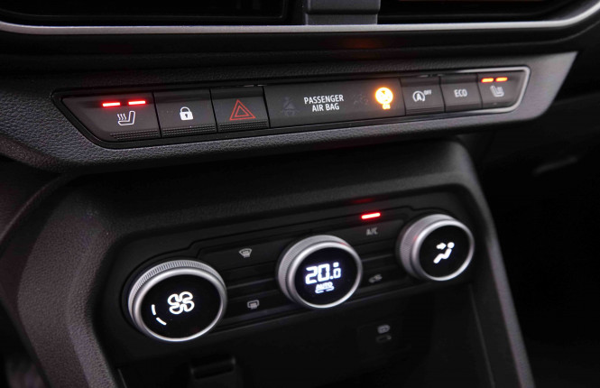 DACIA_DACIA_SANDERO_2549310_12.jpg